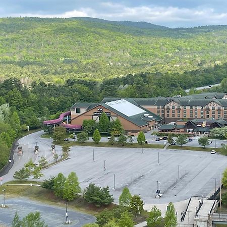 Six Flags Great Escape Lodge & Indoor Waterpark Queensbury Exteriör bild