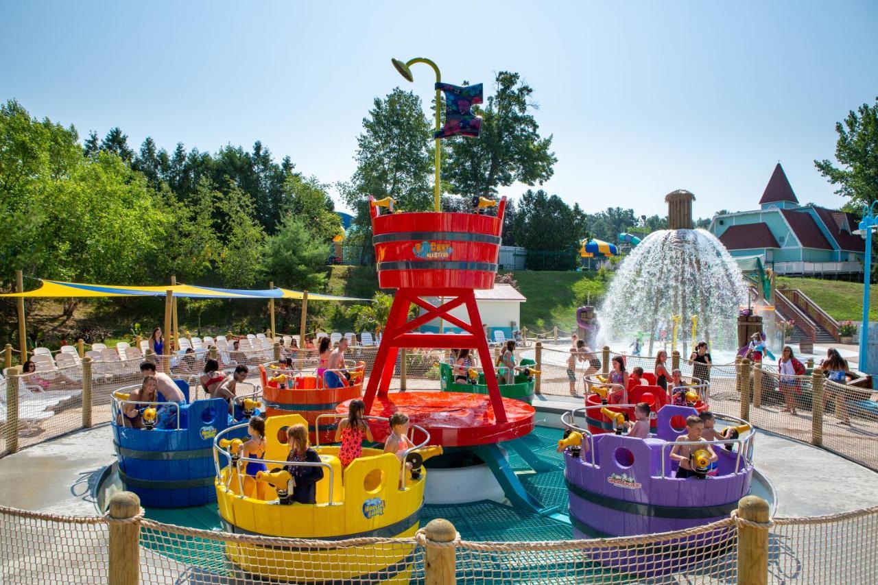 Six Flags Great Escape Lodge & Indoor Waterpark Queensbury Exteriör bild