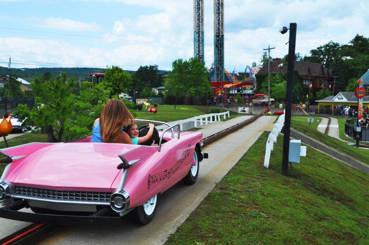 Six Flags Great Escape Lodge & Indoor Waterpark Queensbury Exteriör bild